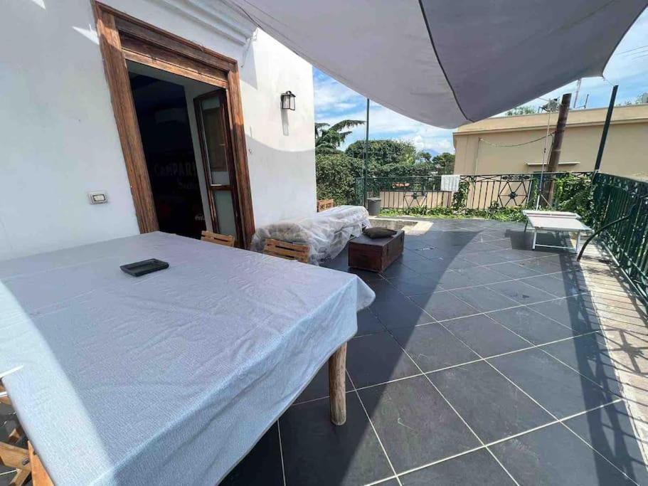 Kamyhouse Una Tranquilla Struttura Nel Verde Villa Nápoles Exterior foto