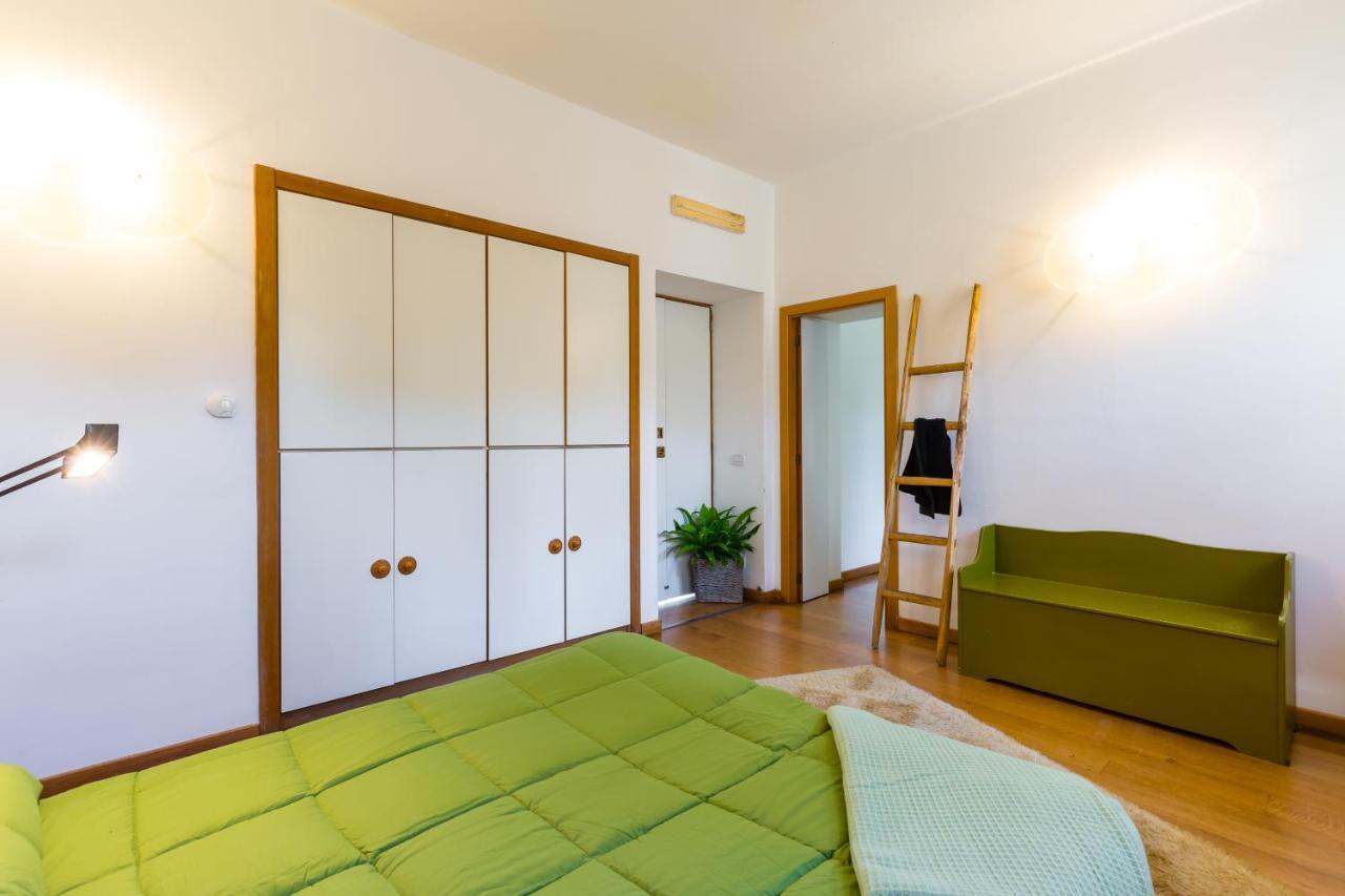 Kamyhouse Una Tranquilla Struttura Nel Verde Villa Nápoles Exterior foto