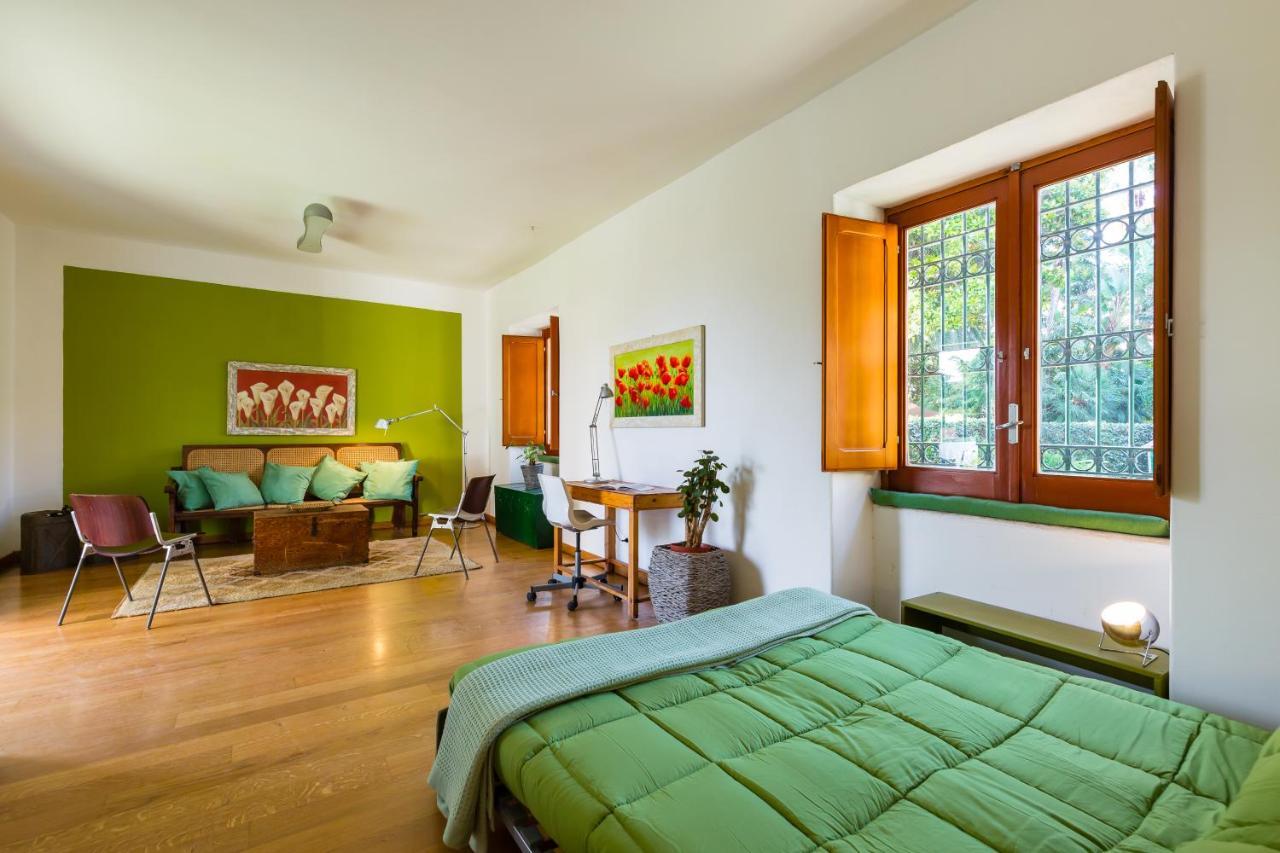 Kamyhouse Una Tranquilla Struttura Nel Verde Villa Nápoles Exterior foto