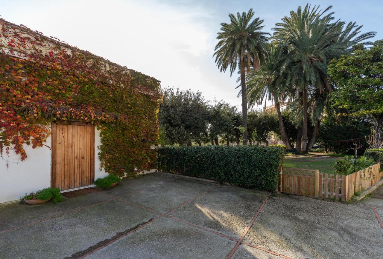 Kamyhouse Una Tranquilla Struttura Nel Verde Villa Nápoles Exterior foto